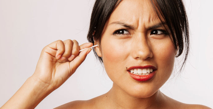 How to safely remove earwax without using cotton buds